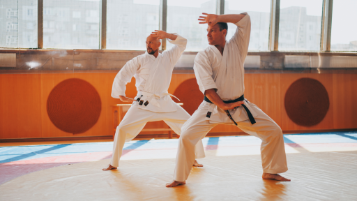 Jak unikać kontuzji w sztukach walki? Najczęstsze błędy i jak ich nie popełniać