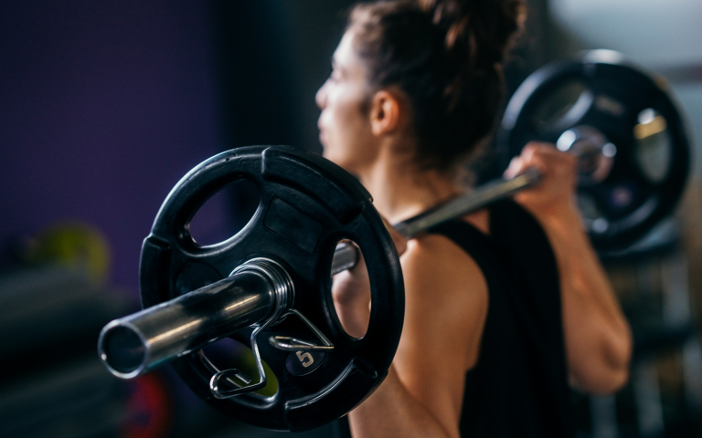 Trening siłowy: klucz do sukcesu w sportach wytrzymałościowych